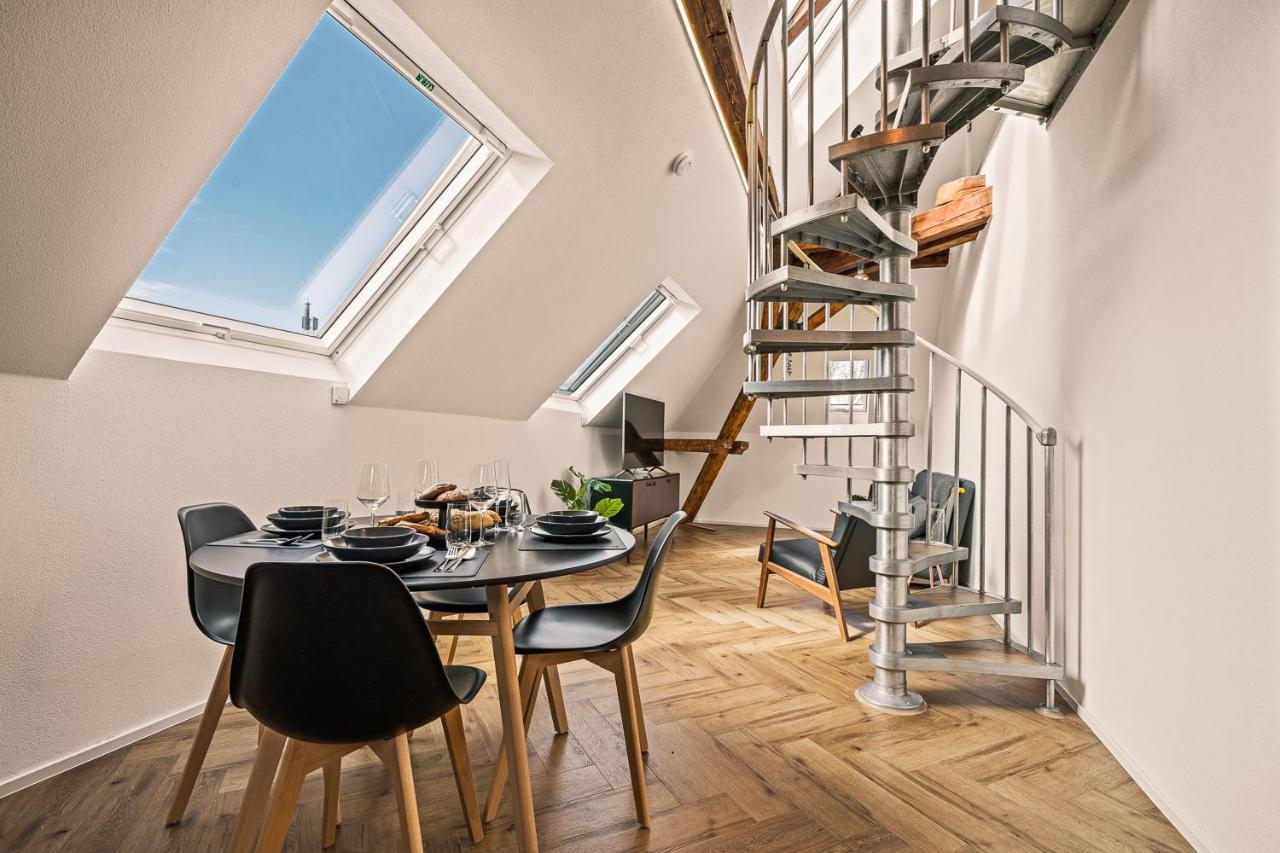 Maisonette-Wohnung Mit Freigelegtem Fachwerk Meckenbeuren Exterior foto