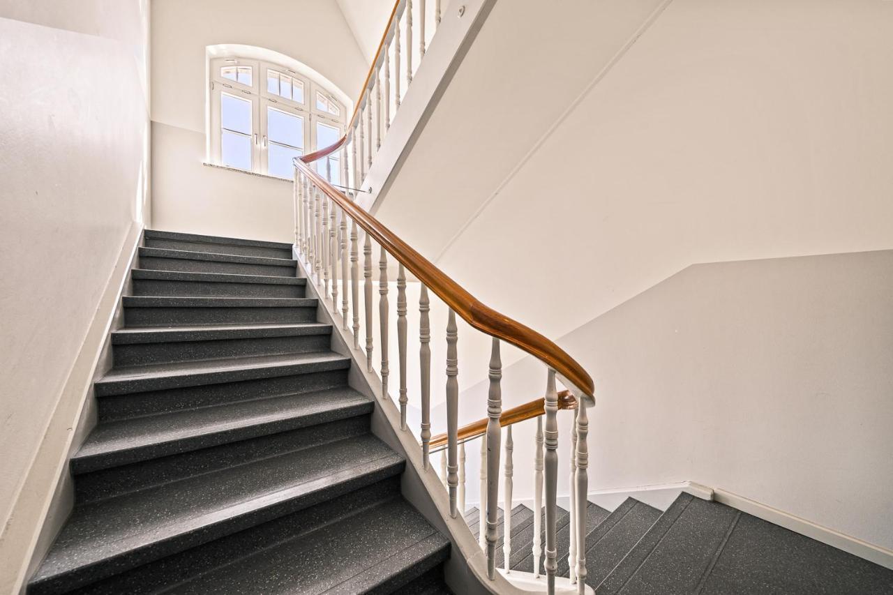 Maisonette-Wohnung Mit Freigelegtem Fachwerk Meckenbeuren Exterior foto